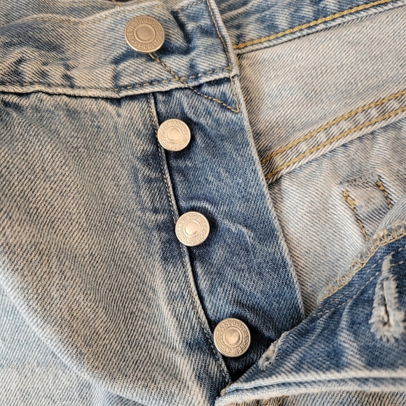 Levi's 501 Shorts Size 28 - Picture 6 of 6